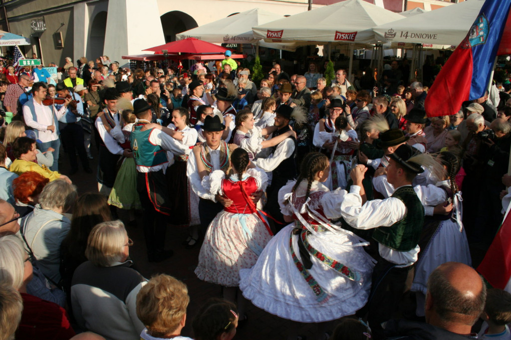 Zamojskie święto folkloru oficjalnie rozpoczęte [FOTORELACJA]
