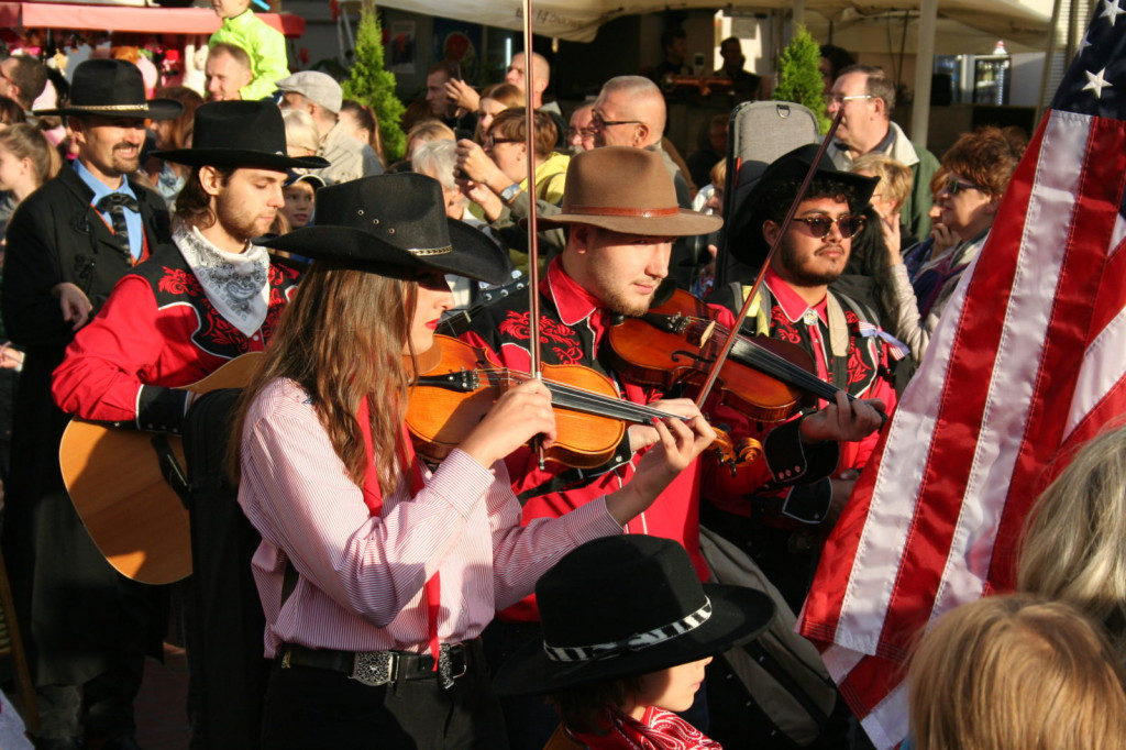 Zamojskie święto folkloru oficjalnie rozpoczęte [FOTORELACJA]