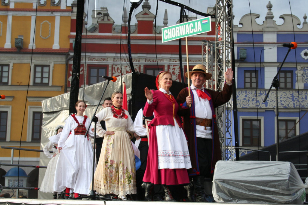 Zamojskie święto folkloru oficjalnie rozpoczęte [FOTORELACJA]