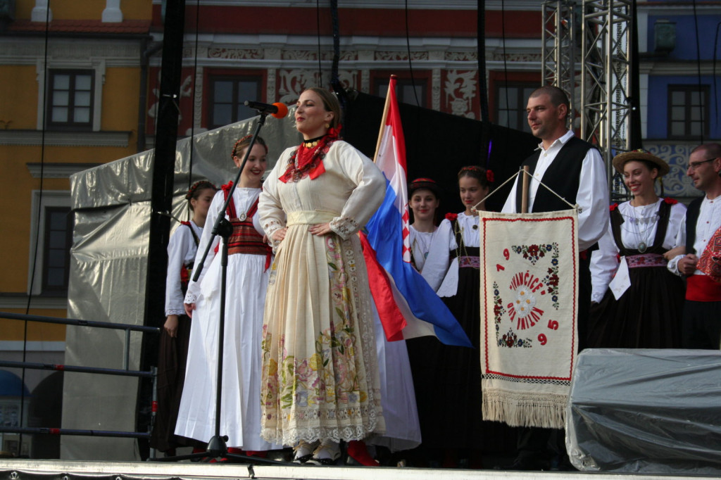 Zamojskie święto folkloru oficjalnie rozpoczęte [FOTORELACJA]