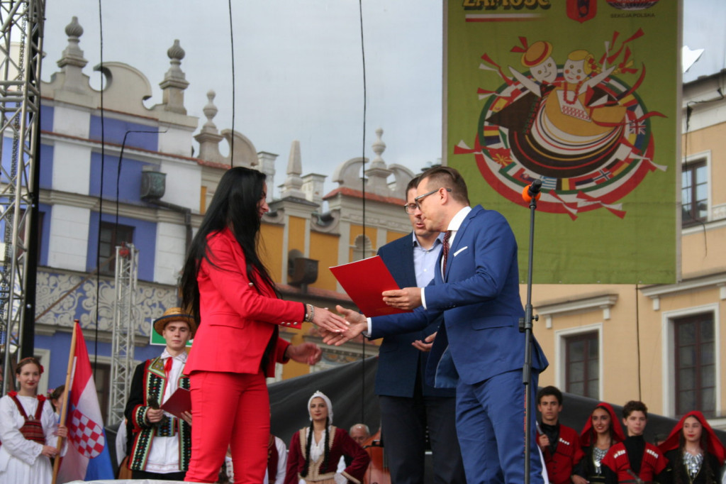 Zamojskie święto folkloru oficjalnie rozpoczęte [FOTORELACJA]