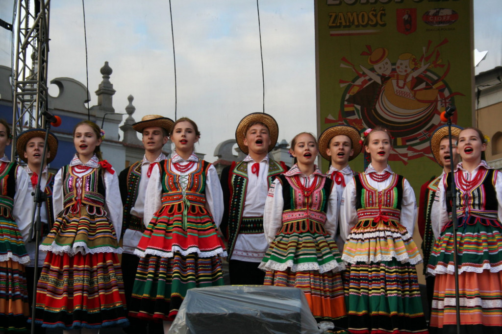Zamojskie święto folkloru oficjalnie rozpoczęte [FOTORELACJA]