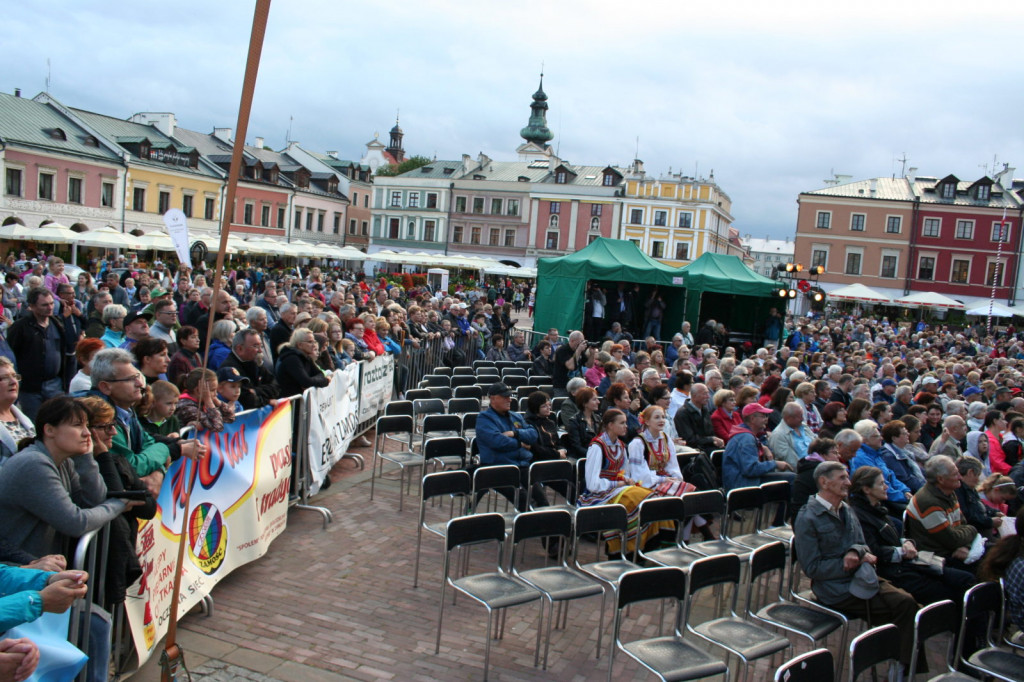 Zamojskie święto folkloru oficjalnie rozpoczęte [FOTORELACJA]