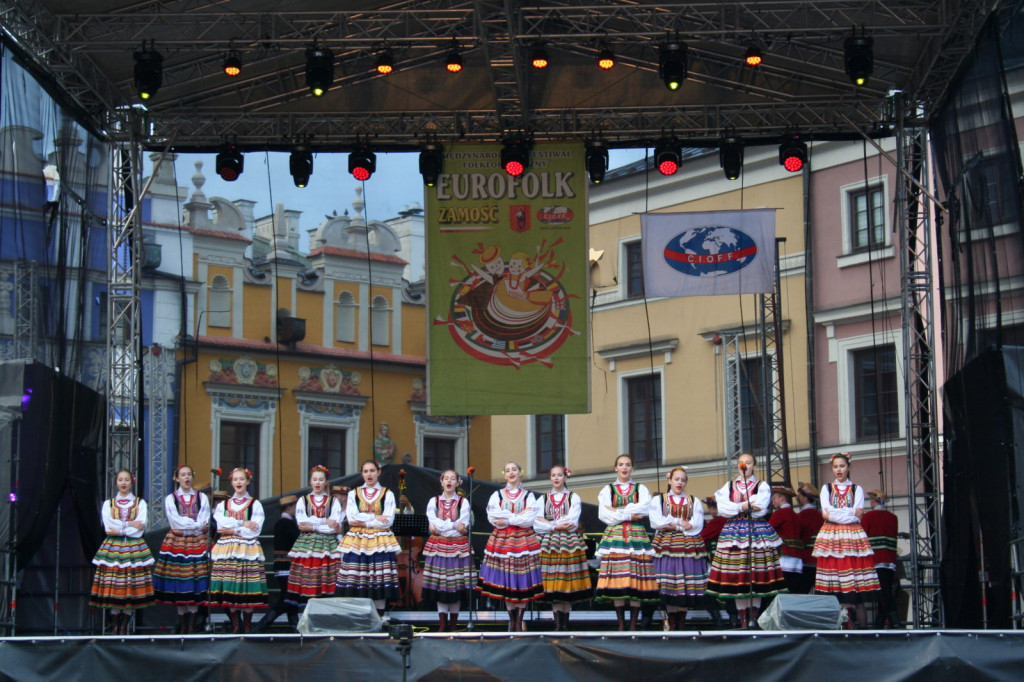 Zamojskie święto folkloru oficjalnie rozpoczęte [FOTORELACJA]