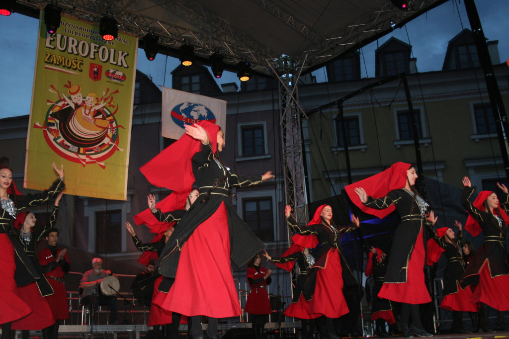 Zamojskie święto folkloru oficjalnie rozpoczęte [FOTORELACJA]