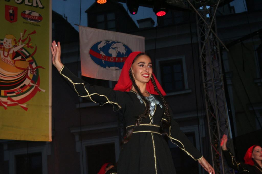 Zamojskie święto folkloru oficjalnie rozpoczęte [FOTORELACJA]