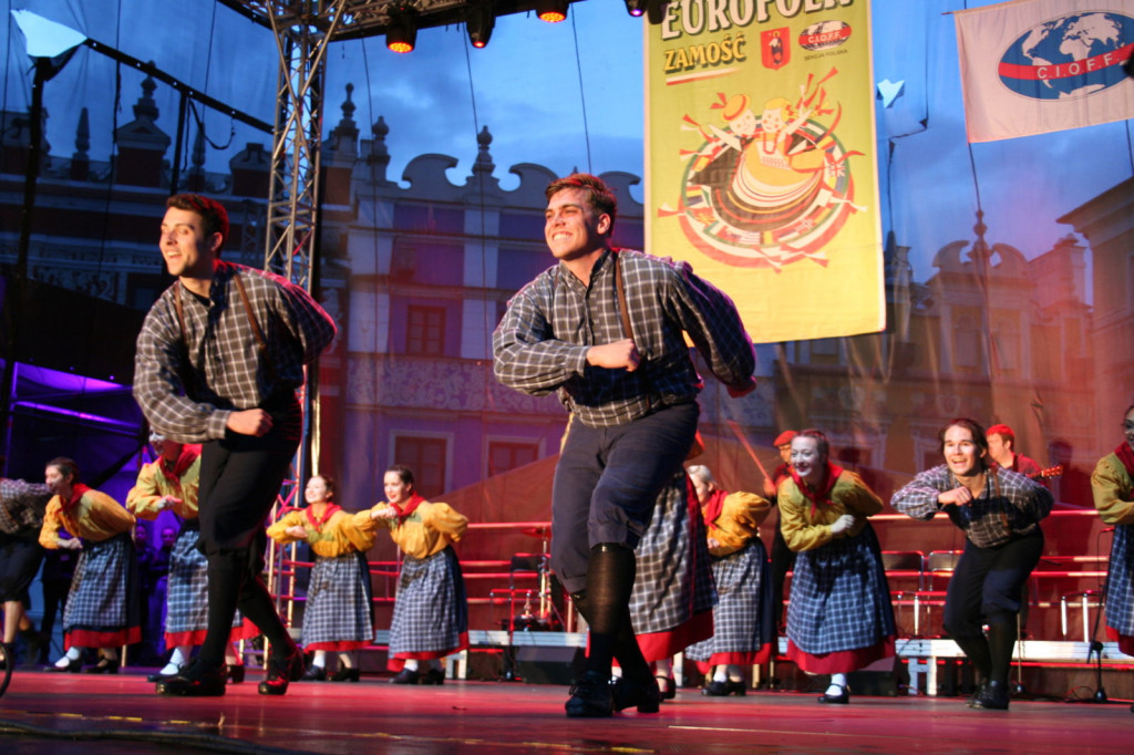 Zamojskie święto folkloru oficjalnie rozpoczęte [FOTORELACJA]