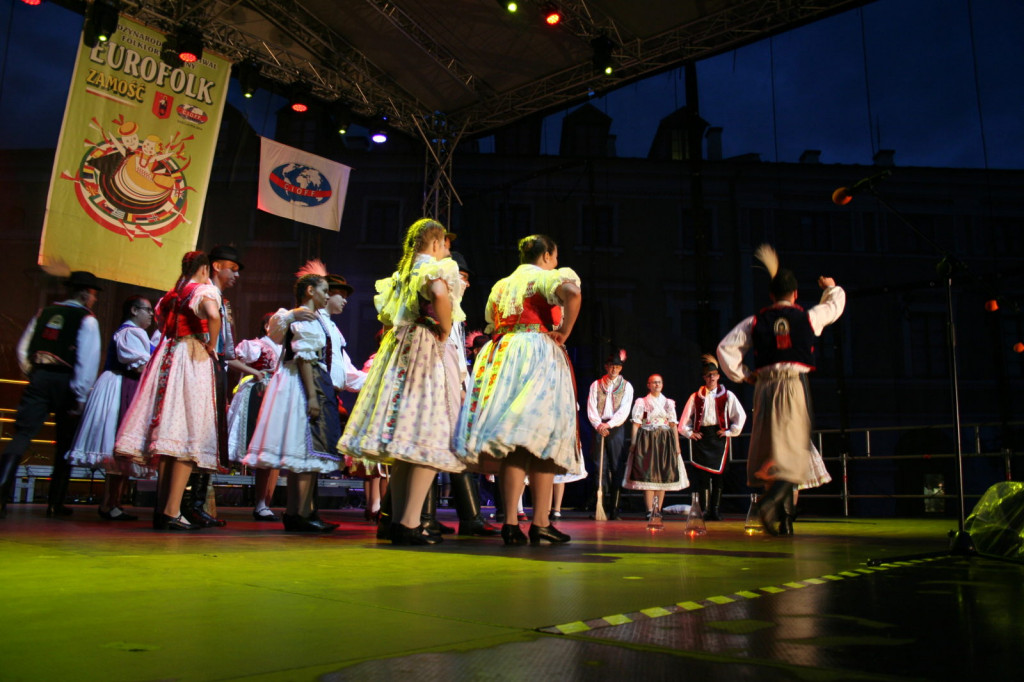 Zamojskie święto folkloru oficjalnie rozpoczęte [FOTORELACJA]