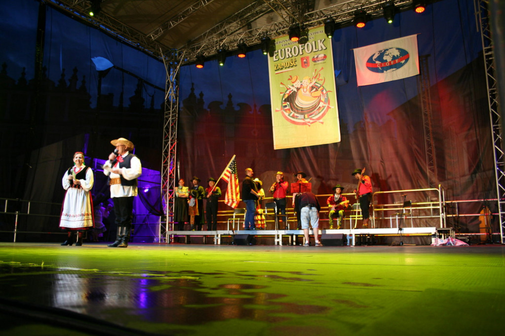 Zamojskie święto folkloru oficjalnie rozpoczęte [FOTORELACJA]