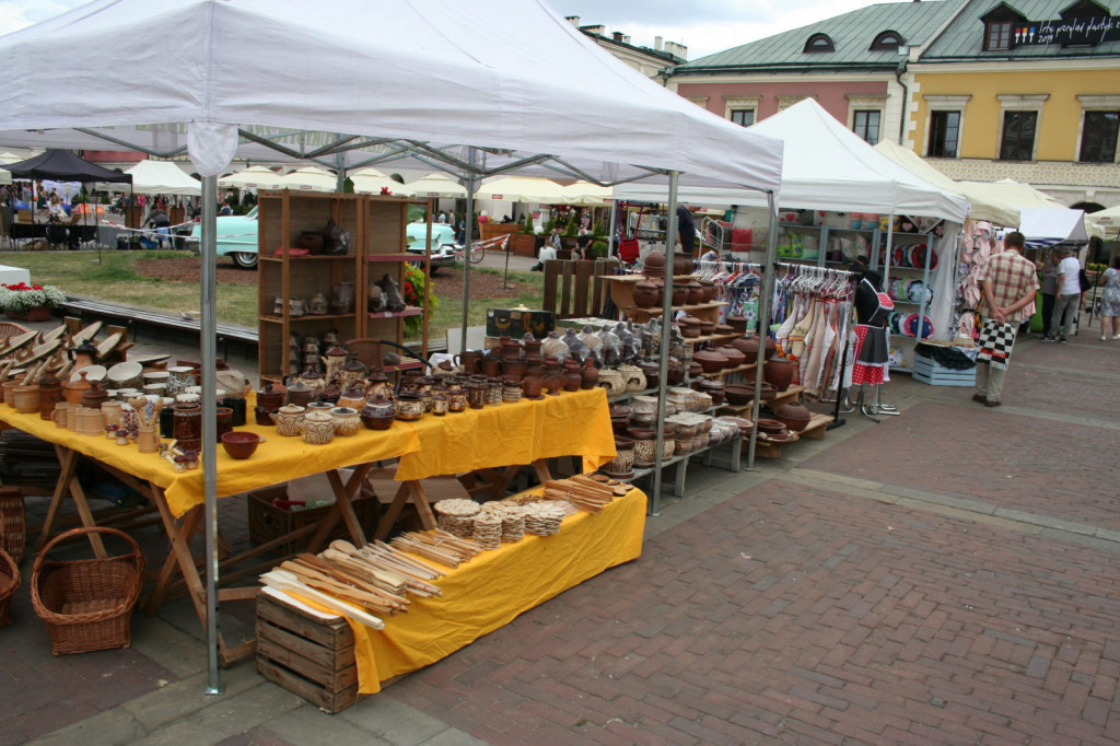 Kiermasz Sztuki Ludowej towarzyszący festiwalowi EUROFOLK [ZDJĘCIA]