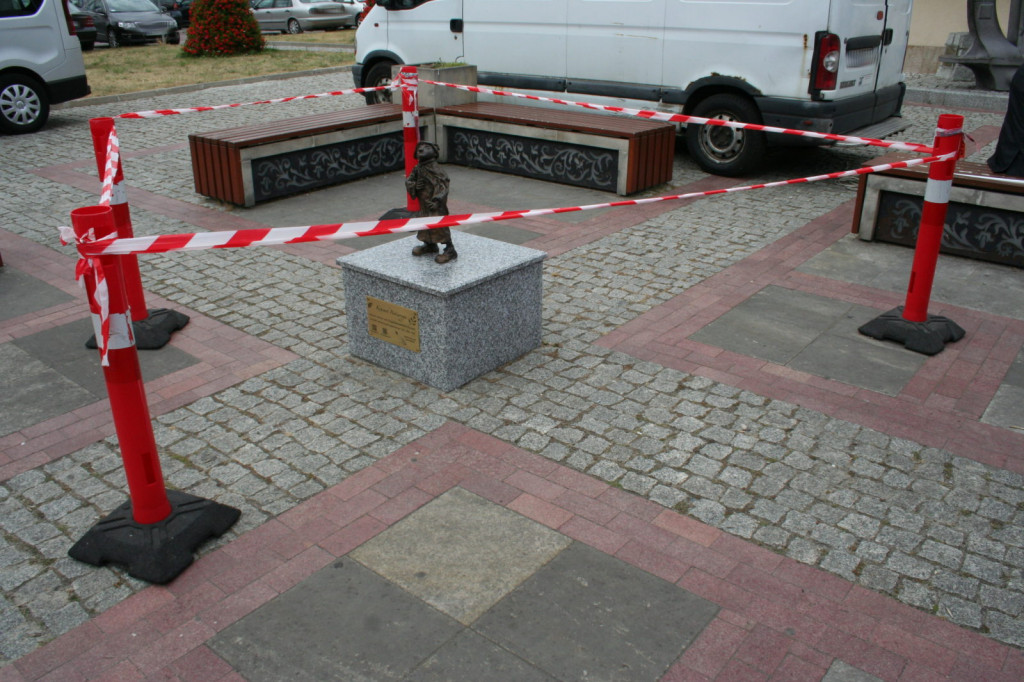 Krasnal wrócił na swoje miejsce