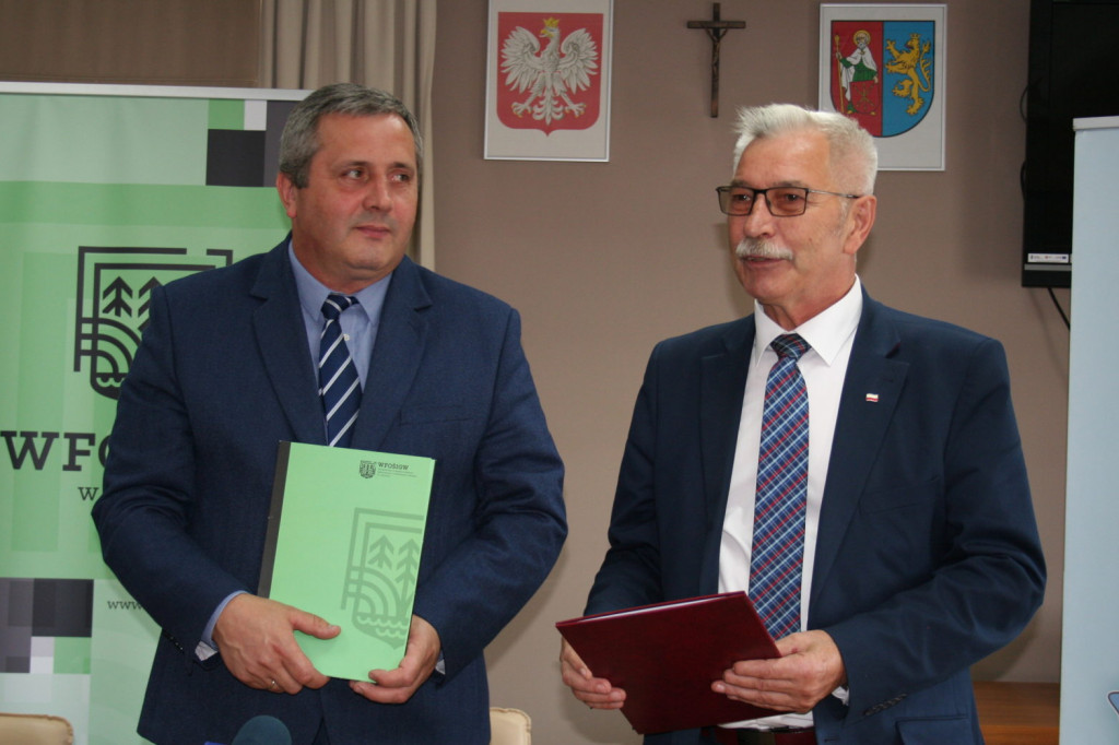 Koniec dymiących kominów! Za to czyste powietrze i oszczędności! Zgłoś się do Starostwa