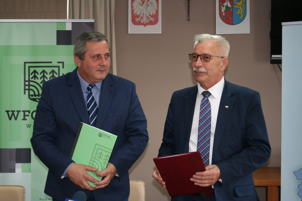 Koniec dymiących kominów! Za to czyste powietrze i oszczędności! Zgłoś się do Starostwa