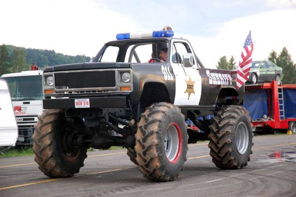 MONSTER TRUCK SHOW w Tomaszowie i Zwierzyńcu - Rozdajemy wejściówki!