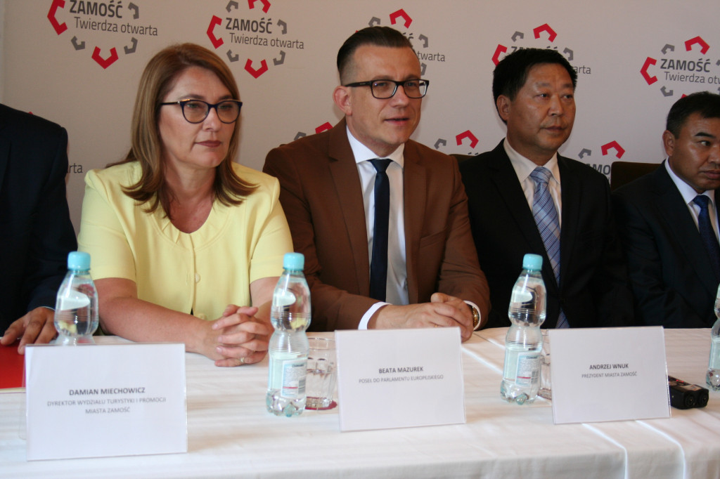Współpraca Zamościa i miasta Ya an