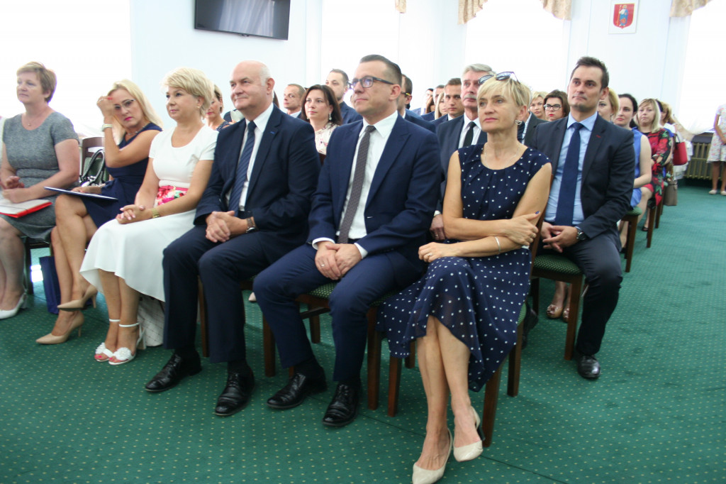 Awanse nauczycieli [sierpień 2019]