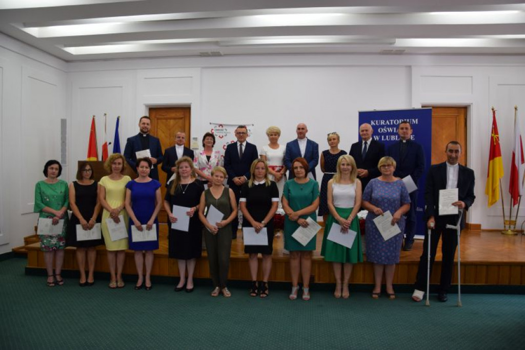 Awanse nauczycieli [sierpień 2019]