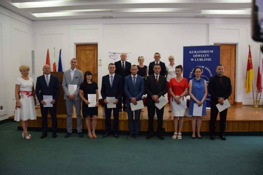Awanse nauczycieli [sierpień 2019]