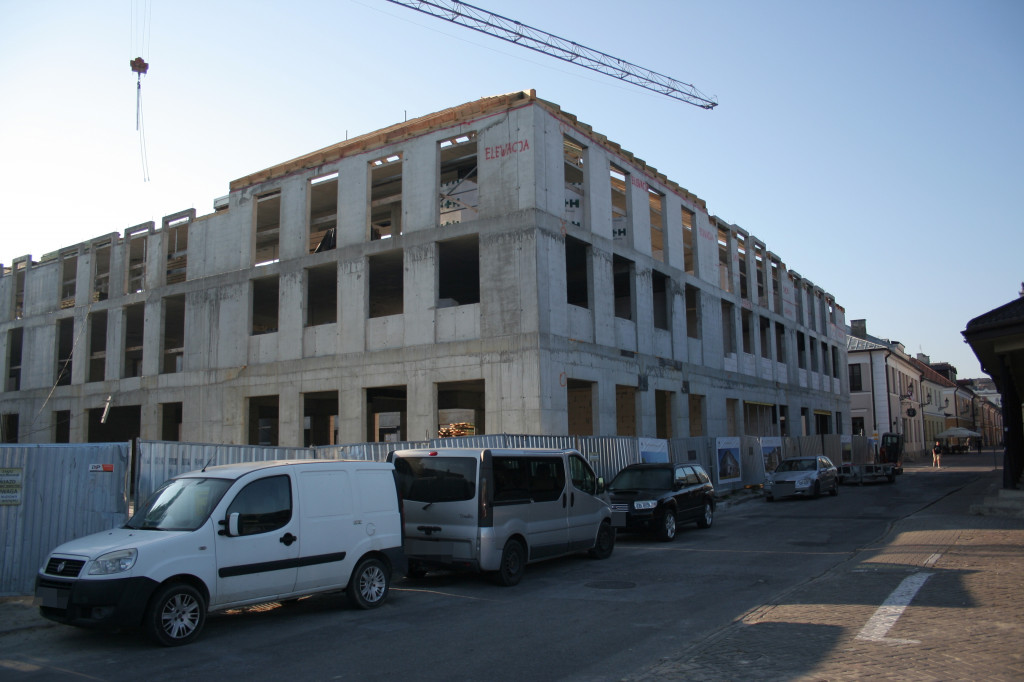 Apartamentowiec przy Bazyliańskiej