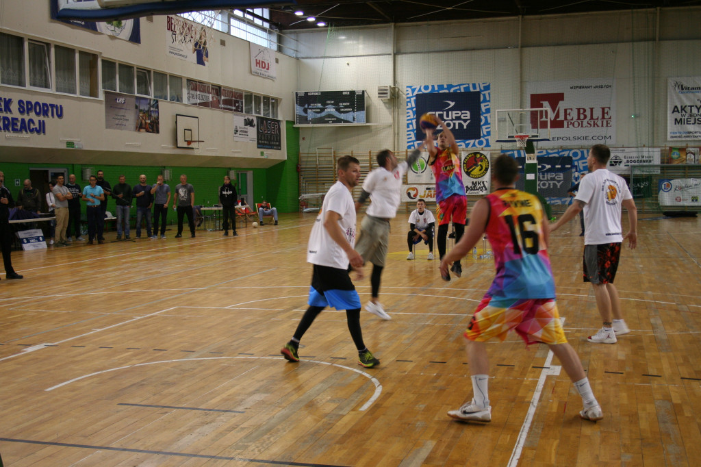 Turniej w koszykówce 3x3