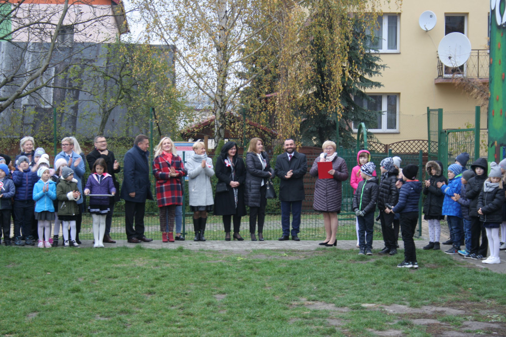 Mural na budynku Szkoły Podstawowej nr 3