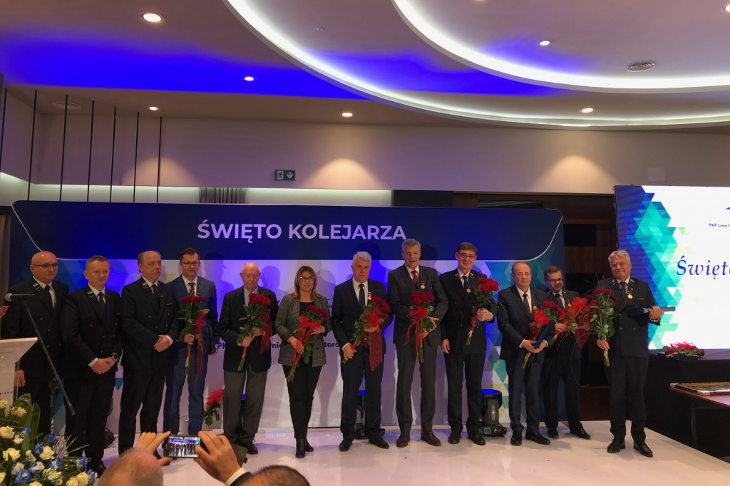 Sławomir Zawiślak i Beata Mazurek odznaczeni