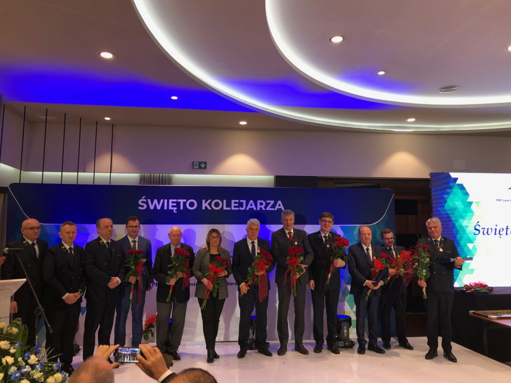 Sławomir Zawiślak i Beata Mazurek odznaczeni
