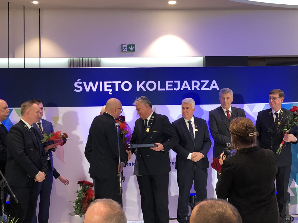 Sławomir Zawiślak i Beata Mazurek odznaczeni