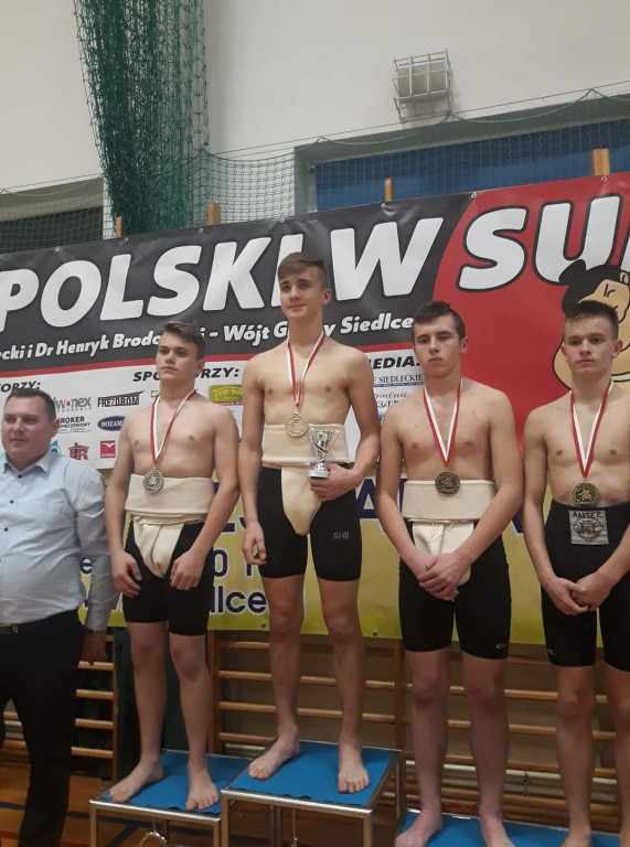 Medale zamojskich zapaśników