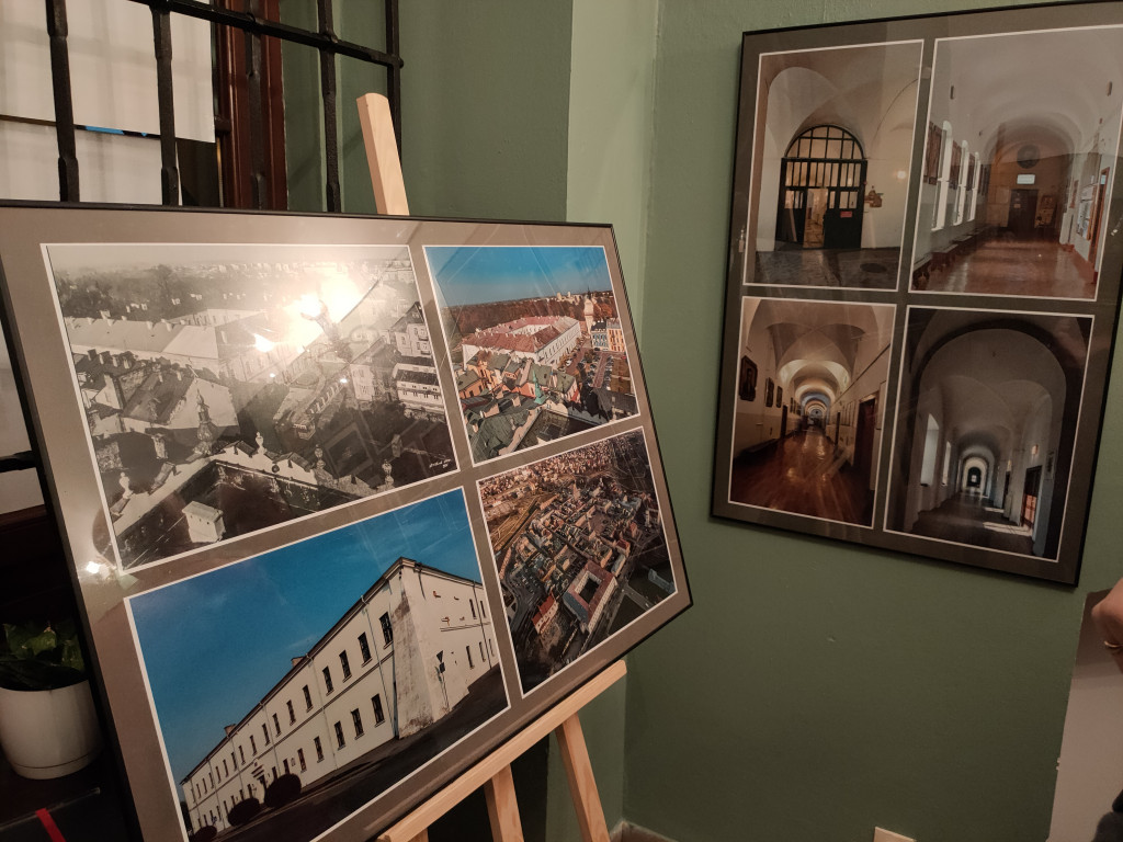 Akademia Zamojska w obiektywie Mirosława Chmiela