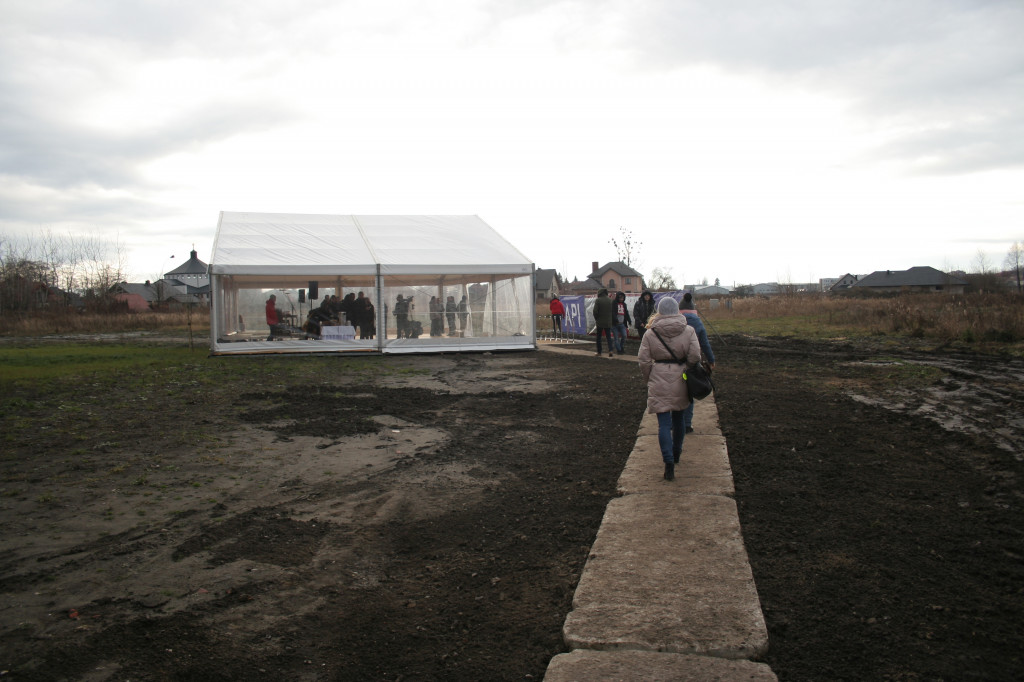 Łopaty pod Mieszkanie + zostały wbite