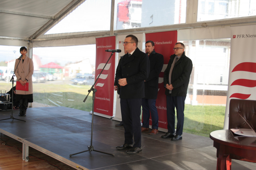Łopaty pod Mieszkanie + zostały wbite