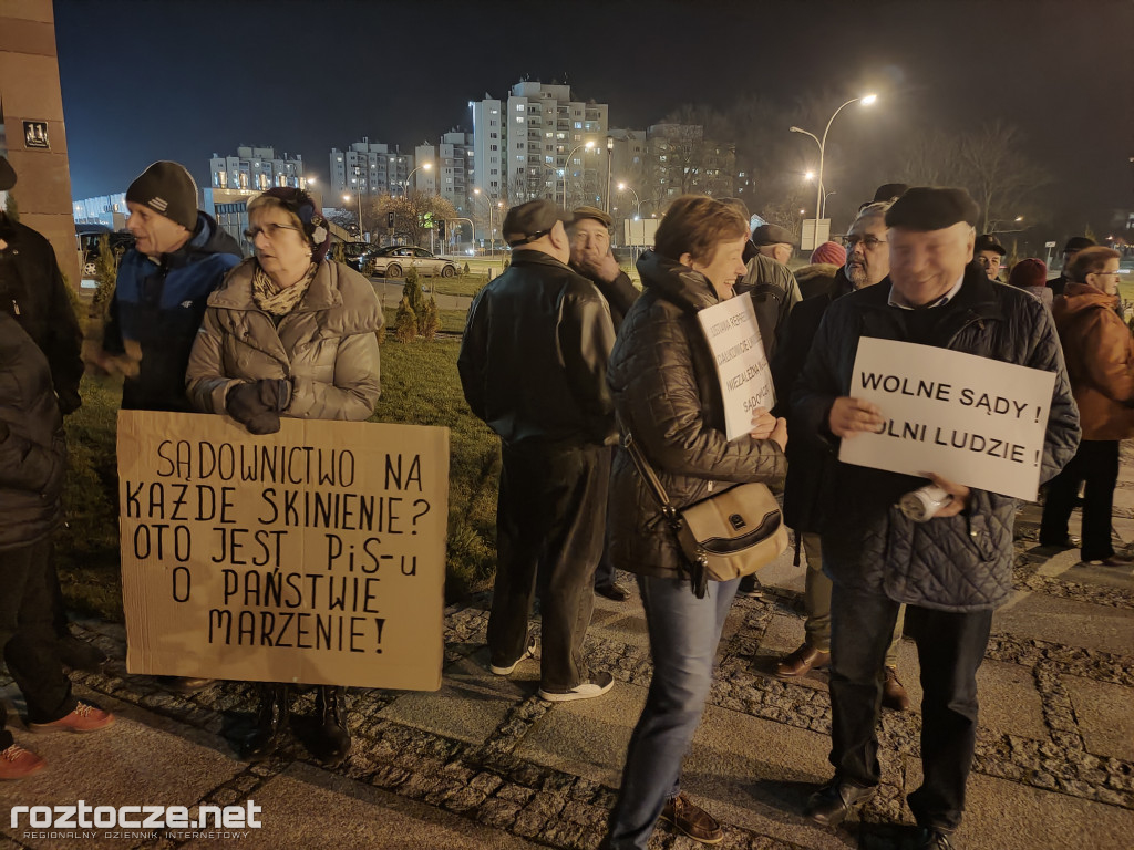 Protest pod zamojskim Sądem