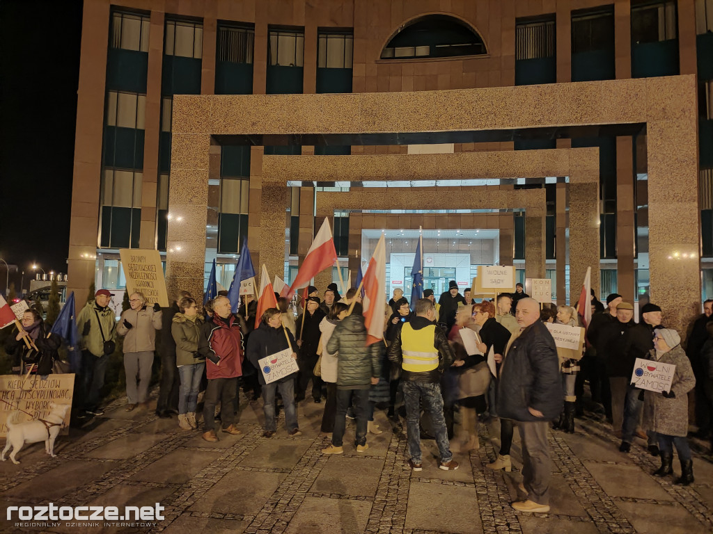 Protest pod zamojskim Sądem