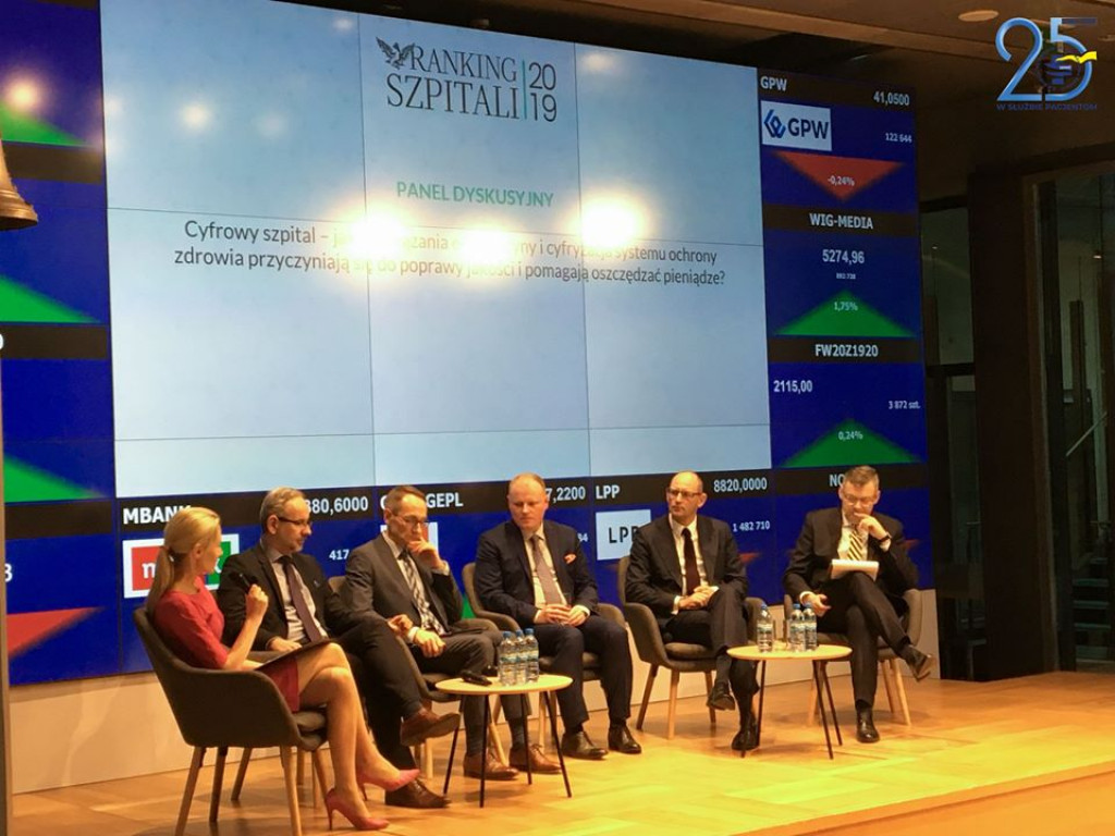 Szpital Wojewódzki na podium