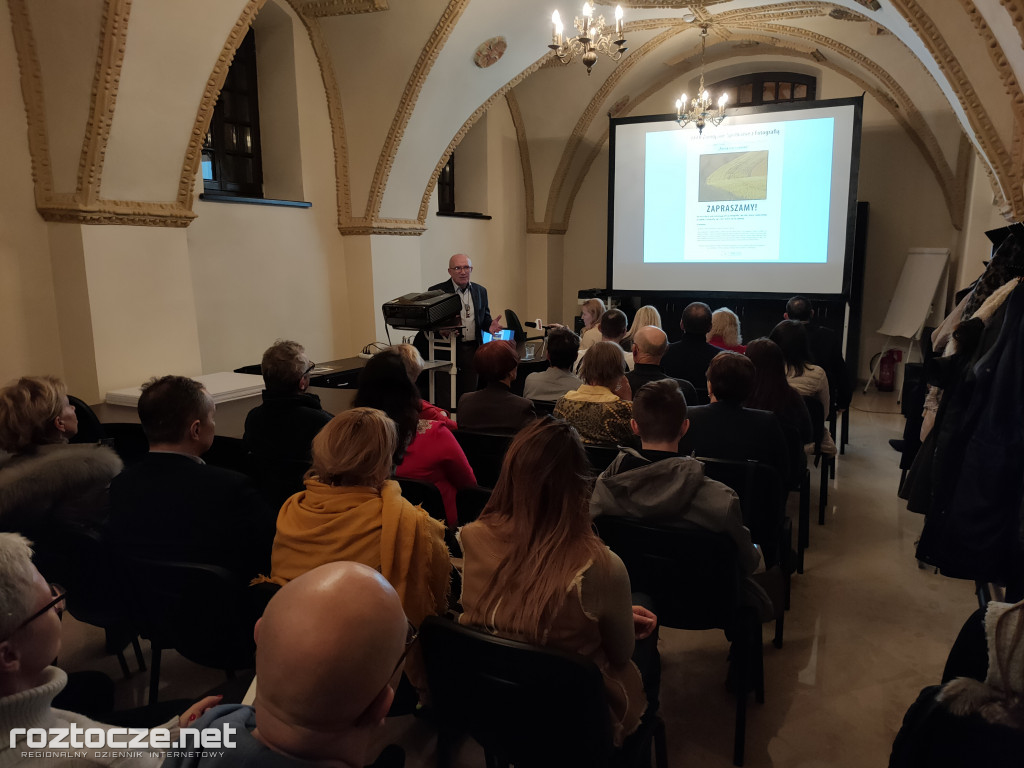 45 lat twórczości Janusza Kapeckiego [RELACJA]
