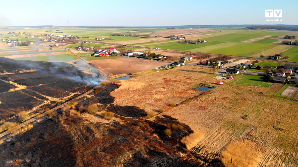 Pożar 150 ha suchych traw