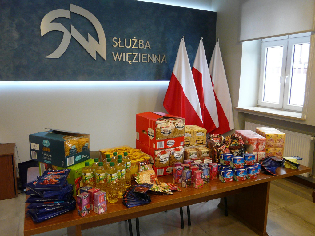  Przekazali pomoc dla potrzebujących dzieci