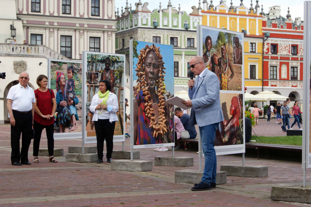 Wystawa niezwykłych fotografii Elżbiety Dzikowskiej