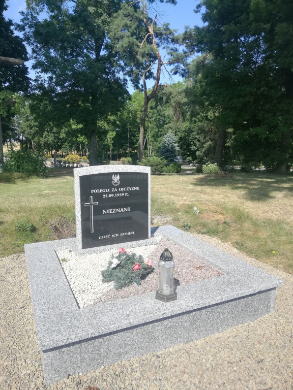 II etap remontu grobów żołnierskich
