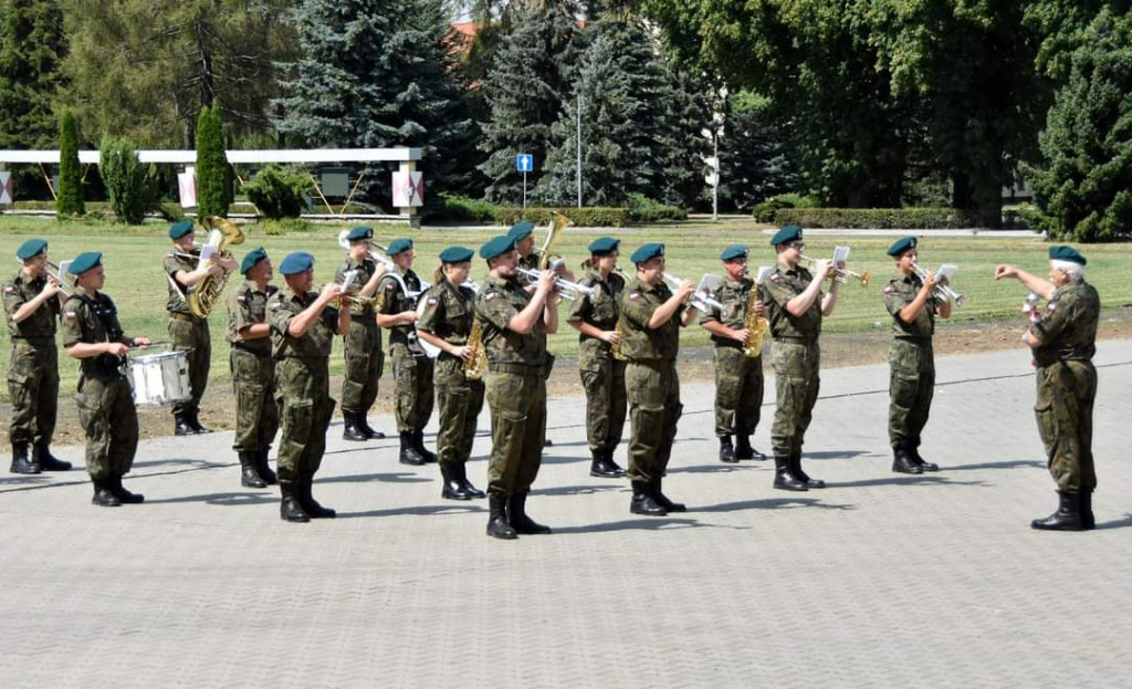 Święto Wojska Polskiego i święto 3 Zamojskiego batalionu zmechanizowanego