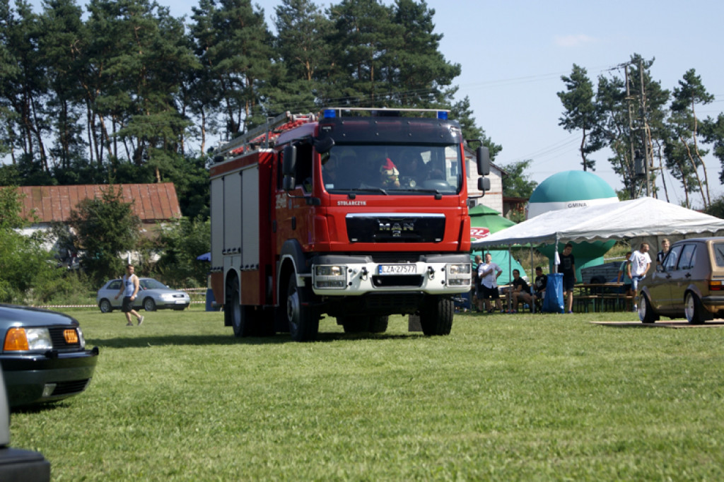 Fani motoryzacji na urodzinach