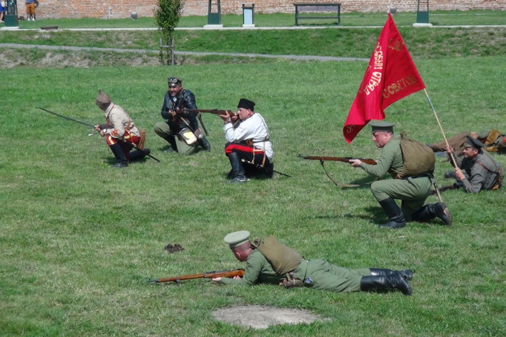 Pogonili bolszewików! [video]
