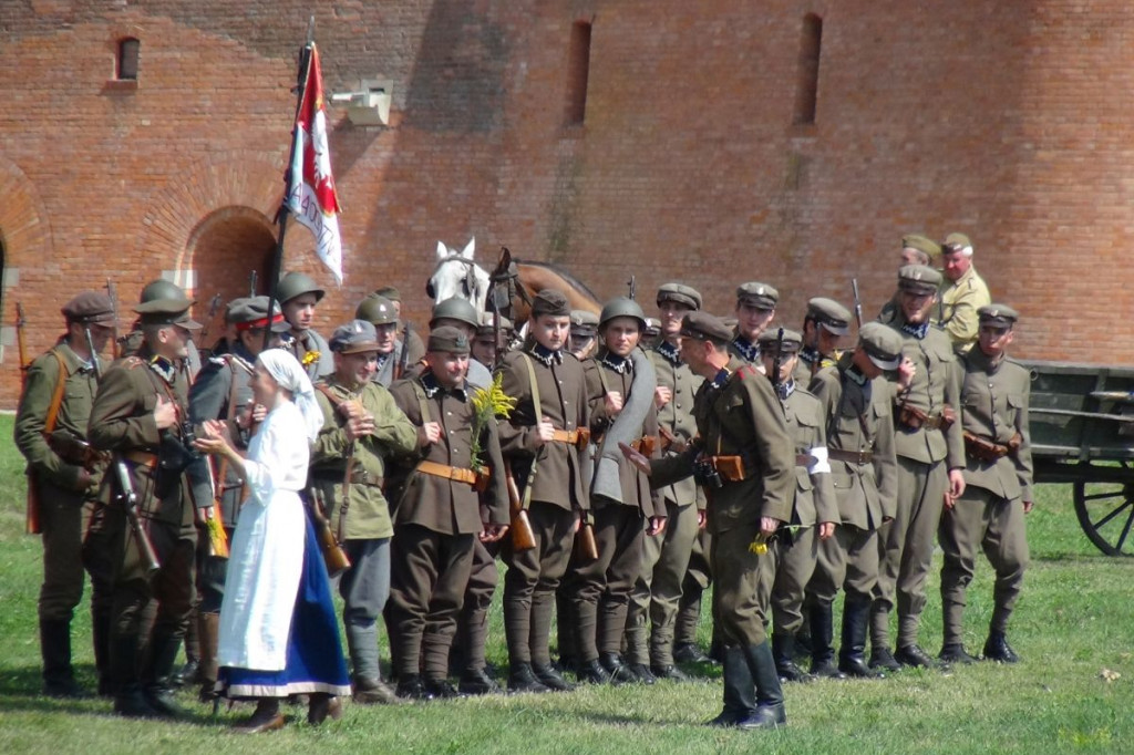 Pogonili bolszewików! [video]