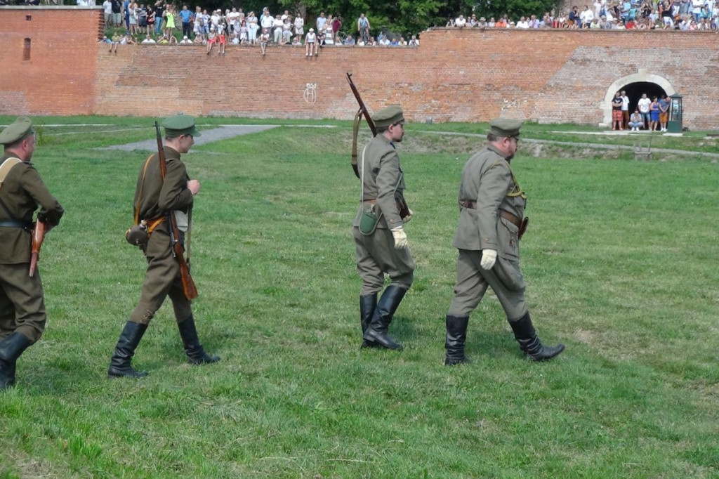 Pogonili bolszewików! [video]