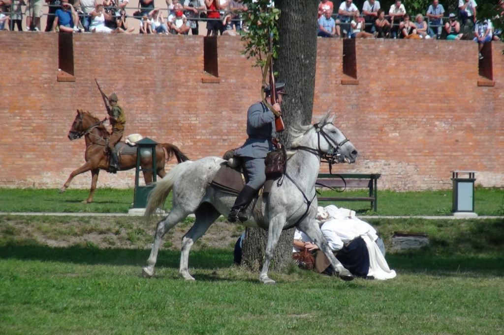 Pogonili bolszewików! [video]