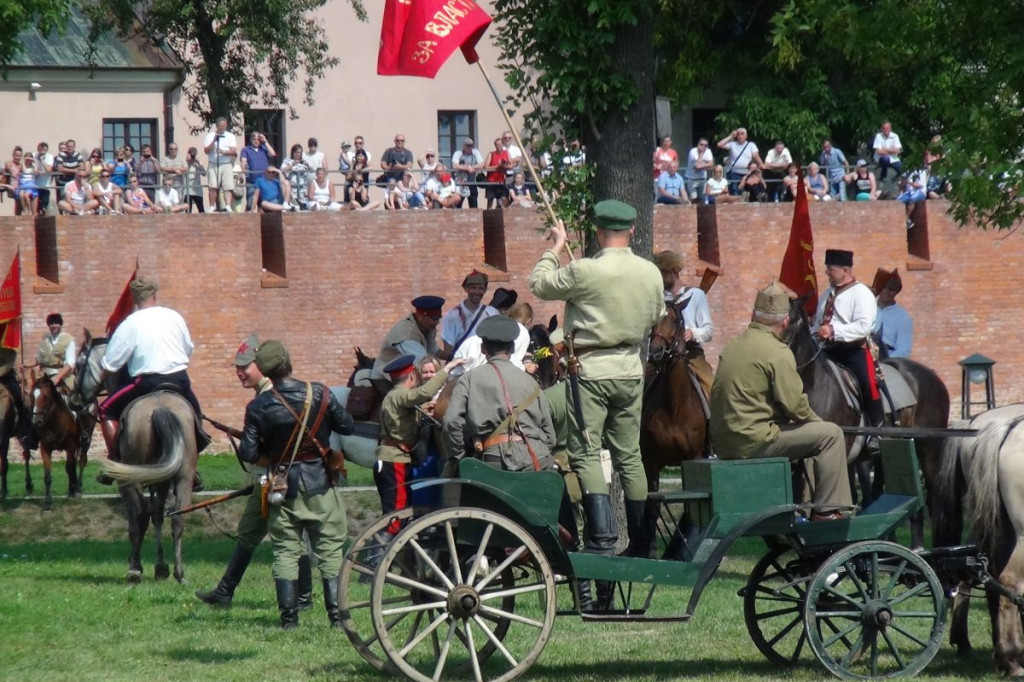 Pogonili bolszewików! [video]