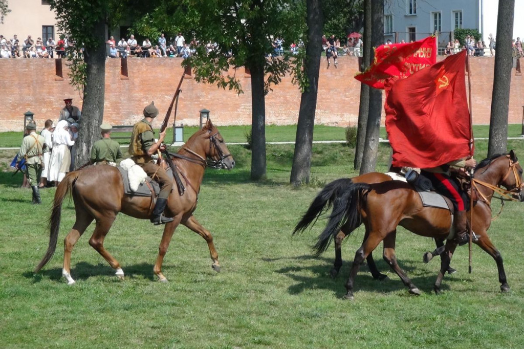 Pogonili bolszewików! [video]