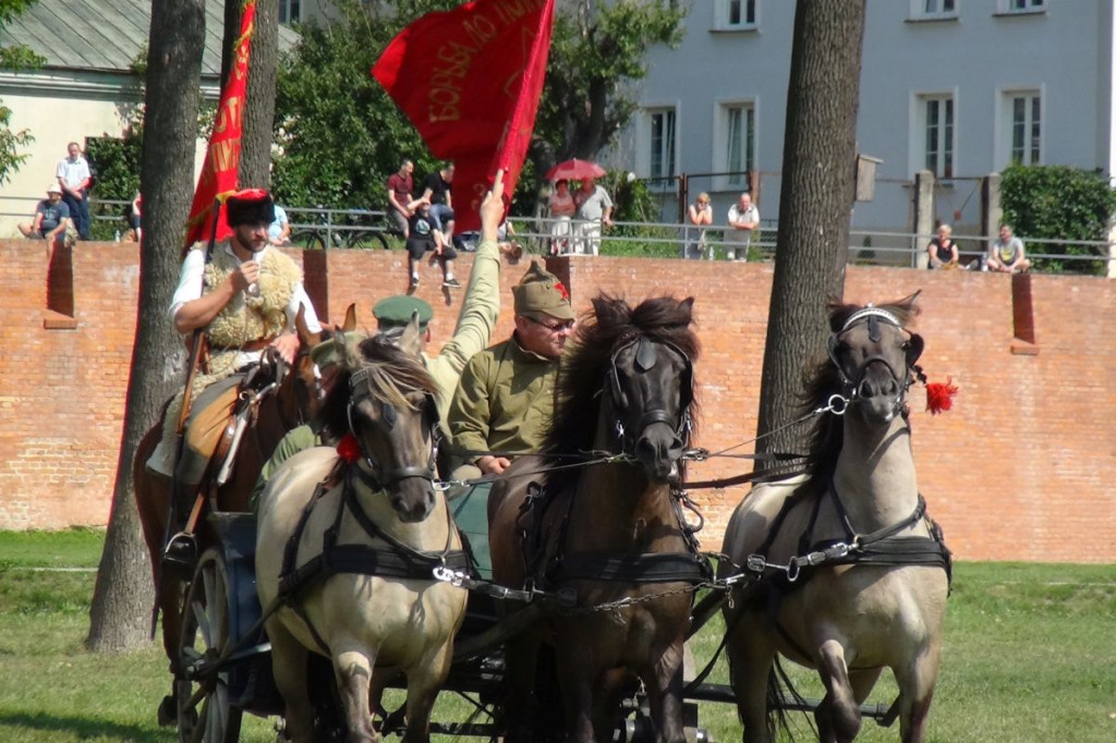 Pogonili bolszewików! [video]
