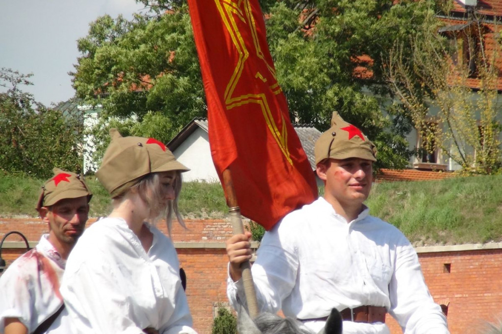 Pogonili bolszewików! [video]